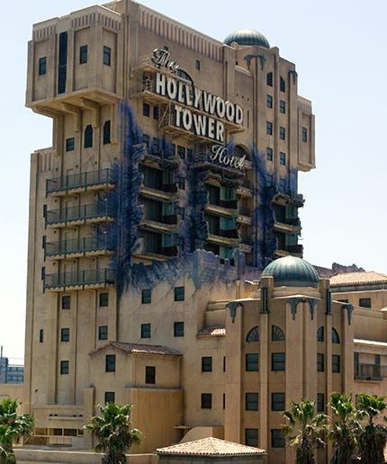 Hollywood Tower Hotel, Hollywood Tower, The End Of An Era, California Adventure Park, Star Tours, Disney World Florida, Tower Of Terror, Tokyo Disney Sea, End Of An Era