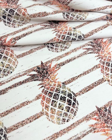 Glitter Tropical Pineapple 🍍 With a few colourways to choose from which is your favourite? Don't forget our first bulk order goes in on May 15th! #blendedthreadfabrics #blendedthreadsews #btf #holliesgotthegoods #sewing #customfabric #onlinefabricshop Pvc Vinyl, Border Print, Abstract Animals, Bulk Order, Cotton Weaving, Pre Order, Stretch Fabric, Pineapple, Custom Fabric