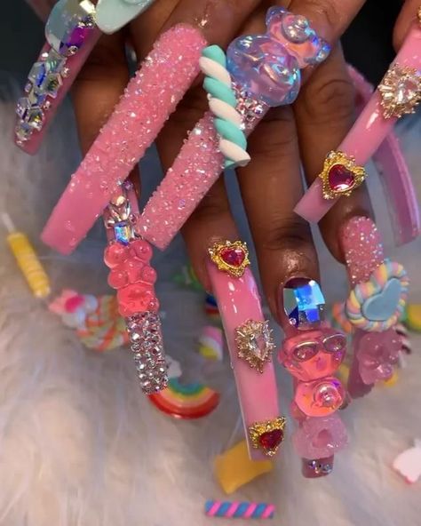 Long Charm Nails, Candy Nails Acrylic, Nail Chart, Curve Nails, Really Long Nails, Bear Nails, Candy Nails, Long Nail Art, Bears Nails