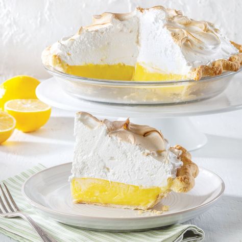 One of the best things about winter and early spring in south Louisiana is the abundance of fresh citrus, including the Meyer lemon. Thought to be a cross between a regular lemon and a mandarin orange, this variety of lemon is a favorite backyard tree in this region due to its cold hardiness. Meyer lemons … Pie Dough Recipe, Italian Meringue, Lemon Meringue Pie, Easy Italian, Lemon Pie, Meringue Pie, Meyer Lemon, Lemon Meringue, Cream Of Tartar