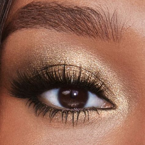 Soft Glam Makeup Green Eyes, Black And Gold Makeup Looks, Luxury Palette, Golden Makeup, Sweet Makeup, Make Up Gold, Gold Makeup Looks, Homecoming Court, Green Smokey Eye