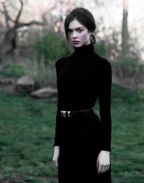 # Casual Goth, Goth Outfit, Goth Look, Witch Fashion, Rock Outfit, Looks Black, Fashion Weeks, Grunge Hair, Dark Fashion