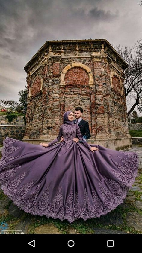 Turkish Wedding Dress Muslim, Turkish Wedding Dress, Muslim Wedding Hijab, Arabic Wedding Dresses, Wow Photo, Turkish Wedding, Hijab Wedding Dresses, Purple Wedding Dress, Long Sleeve Wedding Gowns