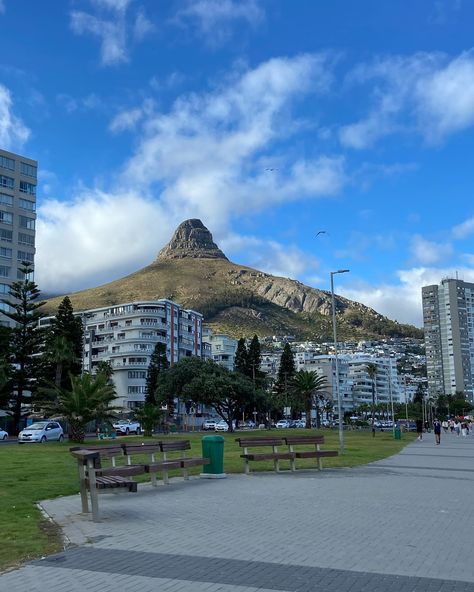 just a couple of beautiful moments: 📍cape town cbd, sea point promenade, camp’s bay beach #shotoniphone #lightroom #adobelightroom #nightphotography #ilovecapetown #seapoint #campsbay Cape Town Vacation, Sea Point Cape Town, Ef Tours, Camps Bay, Sea Point, Bay City, City Aesthetic, Holiday Destinations, Night Photography