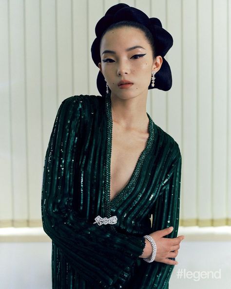 Leslie Zhang, Xiao Wen Ju, Weird People, Headshots Women, Asian Inspiration, Aesthetic People, Photoshoot Concept, No Eyeliner Makeup, Different Hairstyles