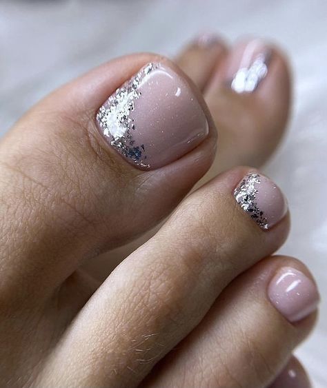 Toe Nail Ideas, Glitter Pedicure, Sparkly Toe Nails, Glitter Toe Nails, Pedicure Gel, Pedicure Designs Toenails, Gel Toe Nails, Toe Nail Color, Pretty Toe Nails