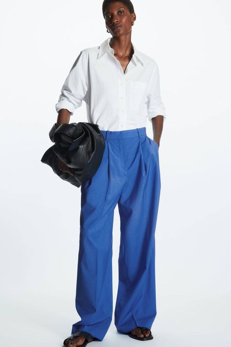 Electric Blue Pants, Puddle Jeans, Concert Outfit Summer, Blue Electric, Blue Trousers, Wool Shirt, Pleated Trousers, The Sheep, Wool Trousers