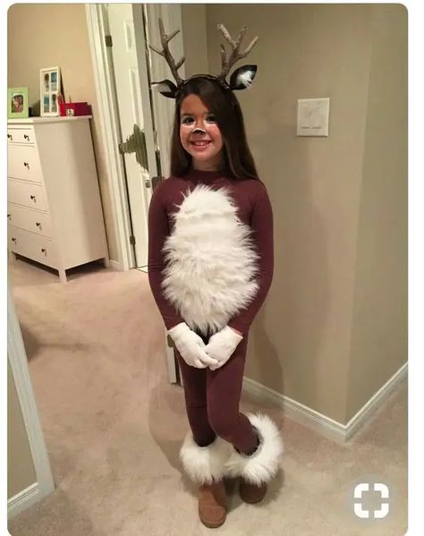 50+ Kids Who Took Halloween Costumes To Another Level - HubPages Reindeer Costume Diy, Diy Reindeer Costume, Deer Costume Diy, Diy Deer Costume, Deer Halloween Costumes, Reindeer Outfit, Reindeer Costume, Deer Costume, Baby Kostüm