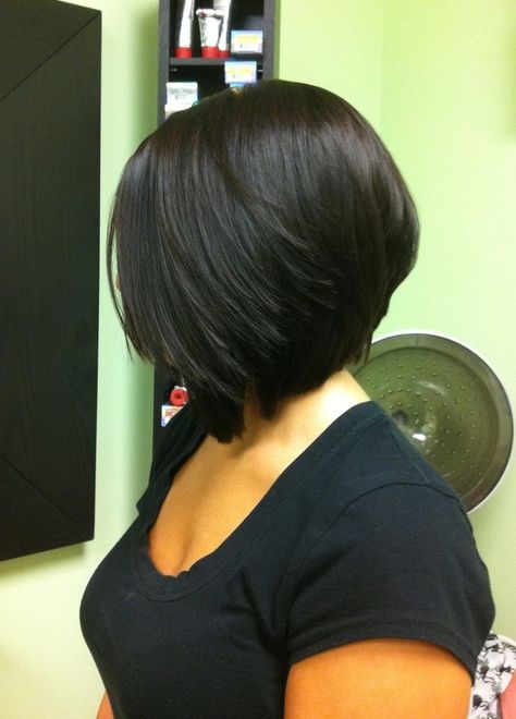 Classic Bob Hairstyle, Kort Bob, Angled Bob Haircuts, Angled Bob Hairstyles, Inverted Bob Hairstyles, Bob Cuts, Corte Bob, Angled Bob, 2015 Hairstyles