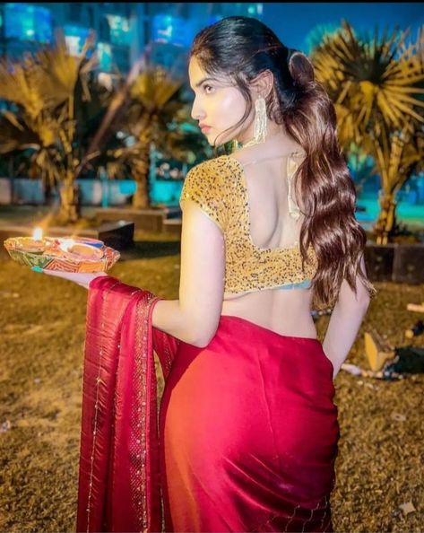 Ashima Chaudhary, Gorgeous Saree, Indian Fashion Saree, Bollywood Girls, Indian Beauty Saree, India Beauty, Saree Blouse, Indian Fashion, Beauty Women