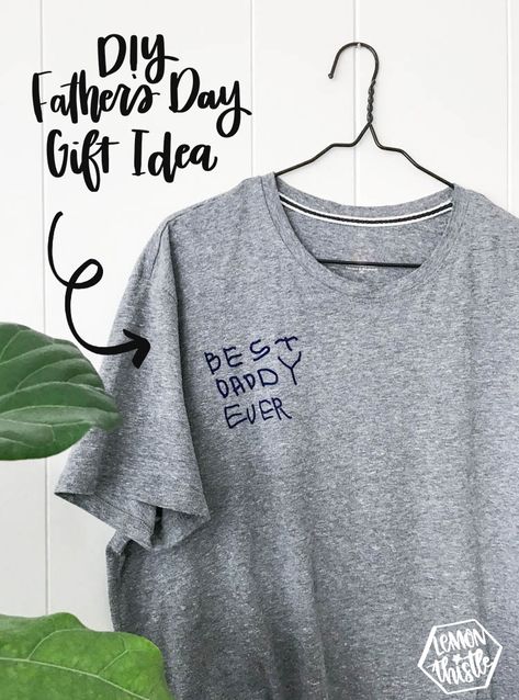 I love this! It's a cute gift from the kids that he will actually wear.     DIY Father's Day Gift Idea- Best Daddy Ever Tee Shirt #fathersday #giftidea #cricutmade #madewithcricut #heattransfervinyl #bestdaddyever #giftsfordad #diygifts Dad Might, Diy Father's Day, Blue Food Coloring, Diy Father's Day Gifts, Make Your Own Card, Diy Gifts For Kids, How To Eat Better, Blogger Tips, Best Dad Ever