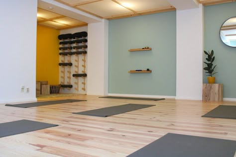 Yoga Studio Colors, Colorful Yoga Studio, Yoga Studio Retail, Yoga Nook, Yoga Advanced, Yoga Studio Interior, Dojo Design, Cozy Cubicle, Yoga Room Design