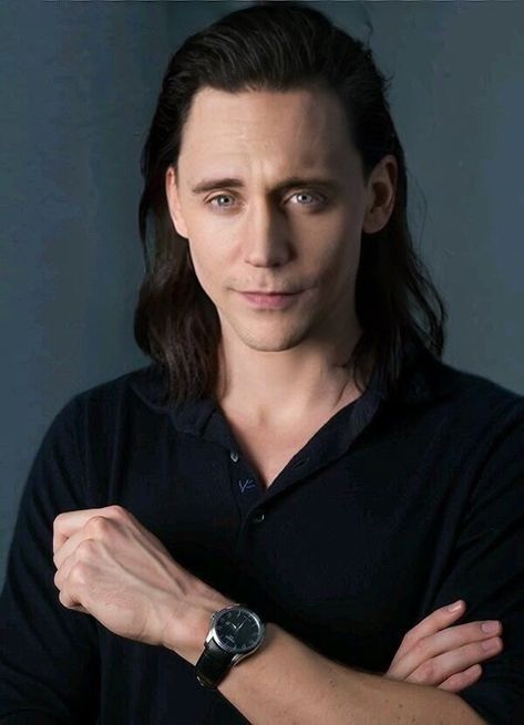 Loki long black hair edit Tom Hiddleston hd Loki Whispers, Loki Avengers, Loki Art, Thomas William Hiddleston, Marvel Actors, Loki Marvel, Loki Thor, Loki Laufeyson, Tom Hiddleston Loki