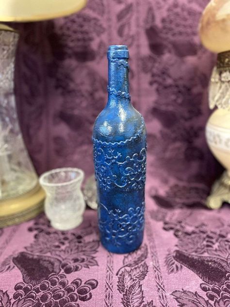 Decorative Wine Bottle Stained Glass Hand Painted Upcycled Shabby Chic Navy Blue https://www.stylin-spirit.com/products/shabby-chic-navy-blue Stylin Spirit #Bestseller Canvas Art Clay, Blue Chalk Paint, Painted Glass Bottles, Art Statues, Blue Antique, Glass Bottles Decoration, Painted Wine Bottles, Paint White, Dark Wax