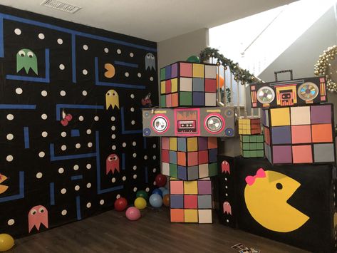 80s Theme Float Ideas, 80s Party Theme Ideas, 80s Door Decorating, 80s Theme Party Games, 80s Party Decorations Diy, 80s Decorations, Decades Party, 70s Theme Party, 80s Party Decorations