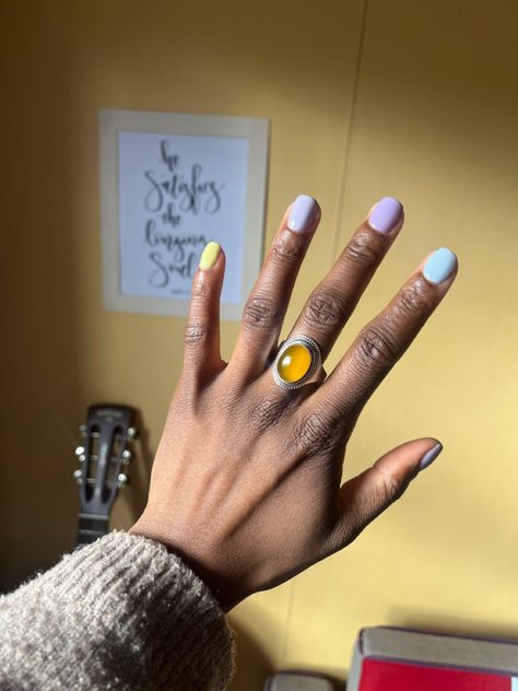 Short gel multicoloured pastel nails on dark skin Short Nails On Dark Skin, Gel Polish Short Nails, Short Pastel Nails, Nails On Brown Skin, Nails On Dark Skin, Nails Dark Skin, Multicolor Nails, Multicolored Nails, Nails Dark