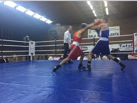 Boxing Tournament, Boxer Aesthetic, Winning Boxing, Brother And Sis, Ring Boy, Dark Black Wallpaper, Cobra Kai Dojo, Boxing Bags, 9 December