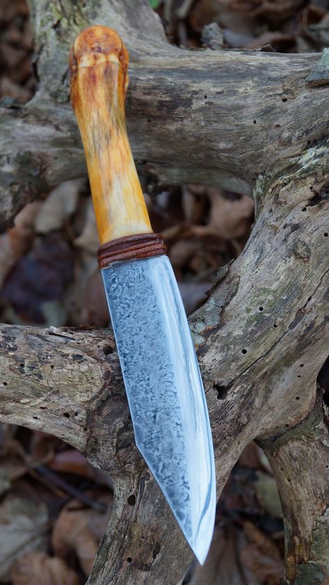 ML Knives Custom Bone Handle Camp Knife Bowie Native Jagdmesser handgemacht Horse Bones, Lawn Mower Blade, Benchmade Knives, Handcrafted Knife, Fish Knife, Outdoor Knife, Bushcraft Knives, Sharp Objects, Santoku Knife