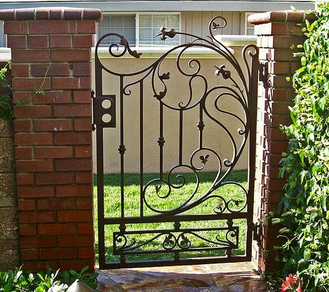 Iron Entry Gates, Victorian Front Garden, Wrought Iron Gate Designs, Patio Gates, Iron Fence Gate, Metal Gates Design, Wrought Iron Garden Gates, Garden Gates And Fencing, Metal Garden Gates