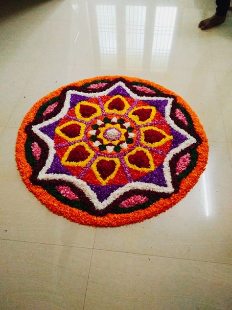 Onam Pookalam Design 2023, Onapookkalam Design, Athakalam Design, Onam Pookalam Design Simple At Home, Simple Pookalam Designs At Home, Onam Celebration Decoration, Onam Kolam With Flowers, Onapookalam Designs, Onam Flower Decoration