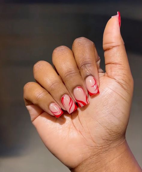 Line Nail Designs Simple, Short Square Red Nail Designs, Summer Natural Nail Ideas, Red Nails Inspo Short, Short Nails Acrylic Red, Short Nails Red Design, Short Acrylic Nails With Design, Red Nails Short Design, Red Nail Designs Short