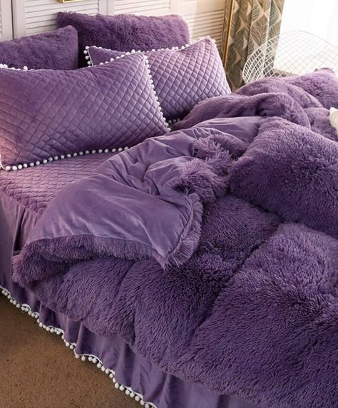 Purple Bedsheet Aesthetic, Purple Bed Sheets Aesthetic, Cozy Bedroom Paint Colors, Cute Bed Sets, Purple Bed, Idea Bedroom, Bedroom Comforter Sets, Girl Apartment Decor, Luxury Bedrooms