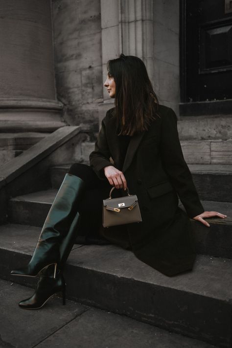 Green Bag Outfit, Mini Kelly Bag, Chic Winter Outfit, Dark Green Coat, Mini Kelly, Chic Winter Outfits, Harris Wharf London, Green Coat, Autumn Inspiration