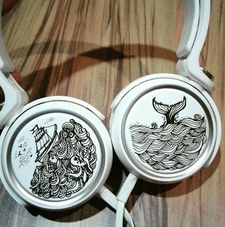 #headphone #doodles #seadoodles #sea #ship Custom Headphones Diy, Painted Headphones Diy, Painting Headphones, Painted Headphones, Thrift Flipping, Headphone Decoration, Custom Headphones, Case Painting, Diy Headphones