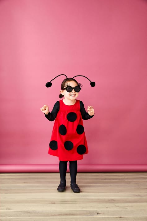 Ladybug Costume Teen Wolf Costume, Tornado Costume, Easy Kids Costumes, Diy Girls Costumes, Lobster Costume, Diy Fantasia, Sew Halloween Costume, Ladybug Costume, Book Day Costumes