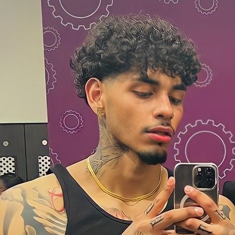 Curly Hair Blowout Men, Mixed Mens Haircut Curly Hair, Temper Fade Haircut, Curly Hair Men Fade Haircut Styles, Curly Hair Taper Men, Long Curly Hair Haircuts Men, Skin Fade Curly Hair Men, Perm With Taper Fade, Thick Curly Hairstyles Men