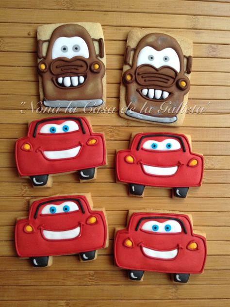 Galletas de Cars Mate Cars, Superhero Cookies, Disney Car, Car Cookies, Disney Cars Party, Pop Cupcakes, Disney Cookies, Cars Birthday Party Disney, Royal Icing Transfers