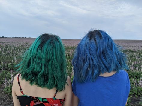 Blue Hair Color Shorthair, Blue Green Hair Aesthetic, Sea Sick Green Hair, Blue Short Hair Aesthetic, Bisexual Hair Color, Blonde Green Hair, Blue Green Hair Color, Green Hair Aesthetic, Blue And Green Aesthetic