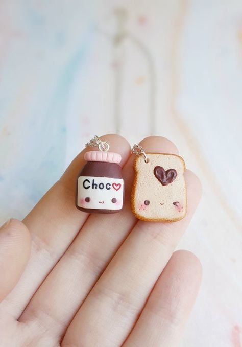 https://www.etsy.com/listing/238637700/chocolate-and-bread-friendship-necklace Toast Clay, Best Friend Keychain, Chocolate Jar, Fimo Kawaii, Friend Keychain, Crea Fimo, Miniature Chocolate, Best Friend Family, Food Necklace