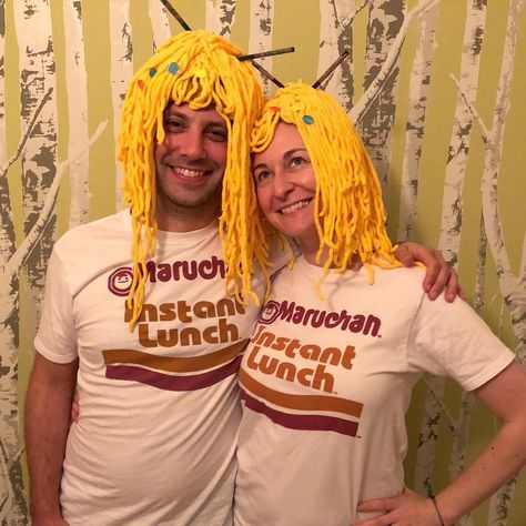 Ramen Halloween Costumes, Ramen Noodle Costume Diy, Ramen Noodle Costume, Ramen Costume Diy, Noodle Costume, Halloween Food Costumes, Ramen Costume, Homeade Halloween Costumes, Sushi Costume