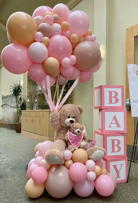 Baby Showers • The Bay Area's Best Balloons - Balloonmanonline.com Deco Baby Shower Girl, Baby Shower Unique Ideas, Pink Baby Shower Ideas, Pink Baby Shower Centerpieces, Baby Shower Decor Ideas, Baby Shower For Girl, Teddy Bear Baby Shower Theme, Diy Baby Shower Centerpieces