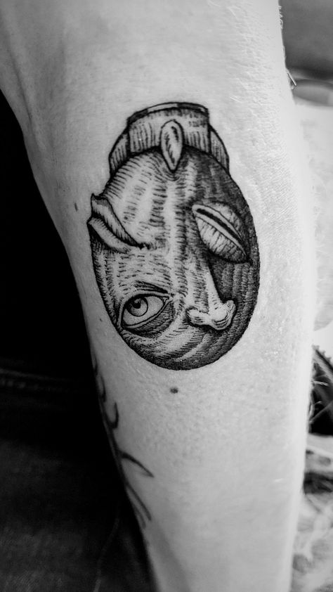 Behelit Tattoo, Berserk Tattoos, Berserk Tattoo, Knight Tattoo, Armor Tattoo, Manga Tattoo, Fire Tattoo, Red Tattoos, Classic Tattoo