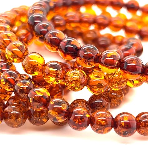 Boho-Chic Amber Bead Bracelet by Super Silver is perfect for creating stunning Baltic amber bracelets. Small Bead Bracelet, Estilo Boho Chic, Amber Bracelet, Outfit Dress, Amber Beads, Amber Stone, Boho Look, Estilo Boho, Baltic Amber