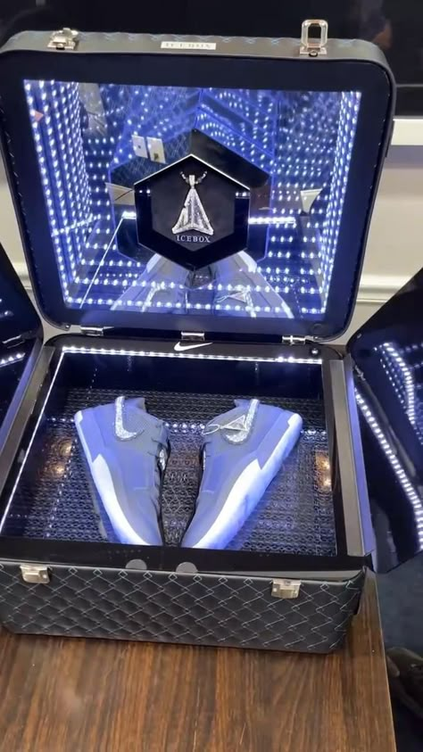 We collaborated with @nike to create this one of a kind piece and shoe box for Ja Morant! Design your very own custom pendant today! Ja Morant Shoes, Sneaker Packaging, Lucky Number 13, Bracelets Tennis, Nail Bangle, Diamond Shoes, Gold Bullion Bars, Expensive Items, Bling Ideas