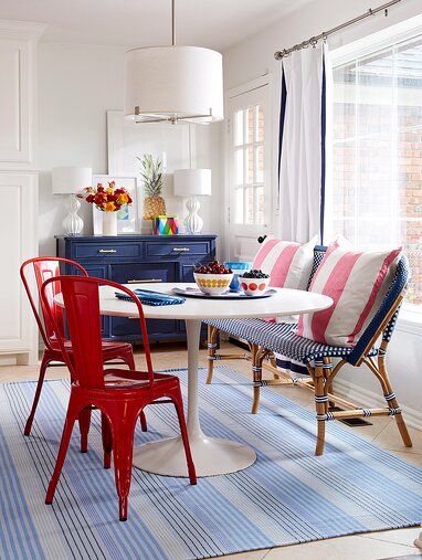 red-white-blue-dining-08cbb106 Red White And Blue Living Room, Black Dining Room Decor, Bistro Seating, Red White Blue Decorations, Mismatched Furniture, Dining Room Decor Ideas, Blue Living Room Decor, Breakfast Nooks, Blue Bedroom Decor