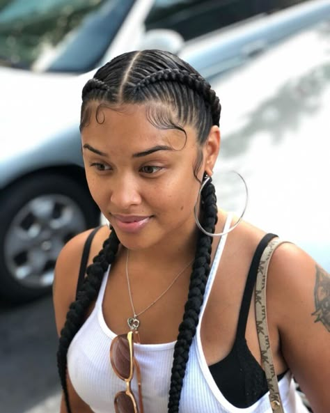 Braids Simple, Braids To Try, Big Cornrows, Shiny Black Hair, Feed In Braids, Cornrows Braids For Black Women, Black Hairstyles With Weave, Dyed Curly Hair, Big Braids