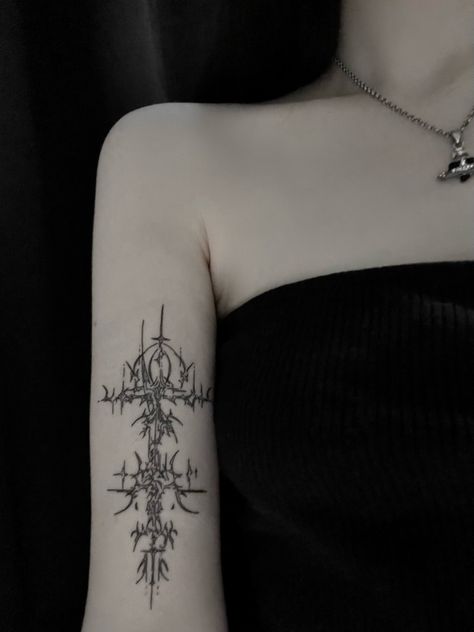 Sigil Tattoo, Gothic Tattoo, Cross Tattoo, Great Tattoos, Dope Tattoos, Simplistic Tattoos, Piercing Tattoo, Creative Tattoos, Pretty Tattoos