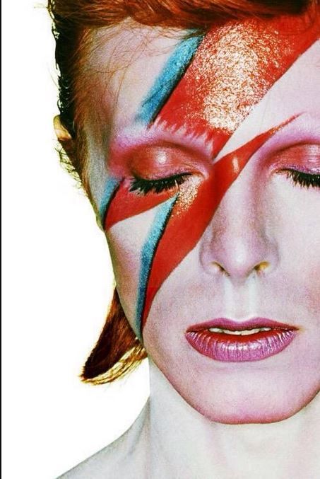 David Bowie, A Woman, Makeup, Red, Blue, White, Make Up