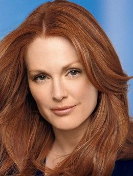 In this picture Julianne Moore looks exactly like my main character, Jessica Wyman Lowell. Exactly! Rarest Hair Color, Hair Color For Fair Skin, Hair Color Pictures, Human Hair Clip Ins, Hair Color Auburn, Long Red Hair, Julianne Moore, Trendy Hair Color, Auburn Hair