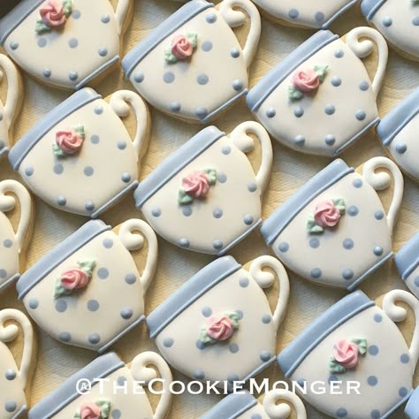 Tea Party Cookies, Tea Cup Cookies, Cookies Cupcake, Teapot Cookies, Pot Cookies, Iced Biscuits, Spring Cookies, Sugar Cookie Designs, Tea Cookies