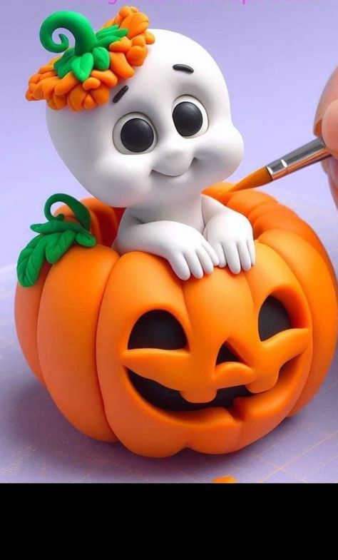 Polymer Pumpkin, Diy Clay Pumpkin, Cute Halloween Pictures, Cute Halloween Cakes, Halloween Pasta, Diy Crafts Love, Polymer Clay Halloween, Halloween Figures, Cute Polymer Clay