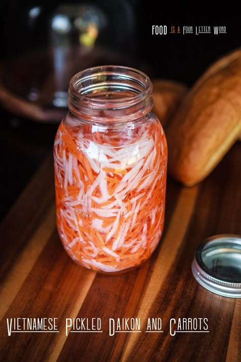 Vietnamese Pickled Daikon & Carrots Recipe (Đồ Chua) – FOOD is Four Letter Word Instant Pot Birria Tacos, Birria Quesatacos, Instant Pot Birria, Chicken Banh Mi, Banh Mi Recipe, Pickled Daikon, Vietnamese Chicken, Banh Mi Sandwich, Large Glass Bowl