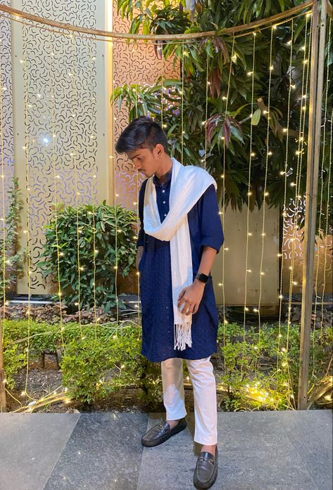 Kurta Snap, Eid Poses For Boys, Eid Pics Poses For Boys, Rangdari Boy Photo, Poses For Boys In Kurta, Pc Instagram, Normal Boys Pic, Boy Snaps Pic, Instagram Movie