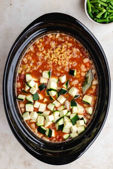 Slow Cooker Minestrone Soup Recipe - Dinner, then Dessert Crockpot Soup Recipes Healthy, Slow Cooker Minestrone Soup, Slow Cooker Minestrone, Pesto Soup, Dinner Then Dessert, Minestrone Soup Recipe, Cabbage Soup Recipes, Roasted Cabbage, Crockpot Soup Recipes