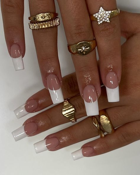 Thick 90s frenchies 90s French Nails, Thick French Nails, Short Curved Nails, 90s French Tip, 90s French Tip Nails, Curved Acrylic Nails, 80s Nails, 90s Nails, Curved Nails