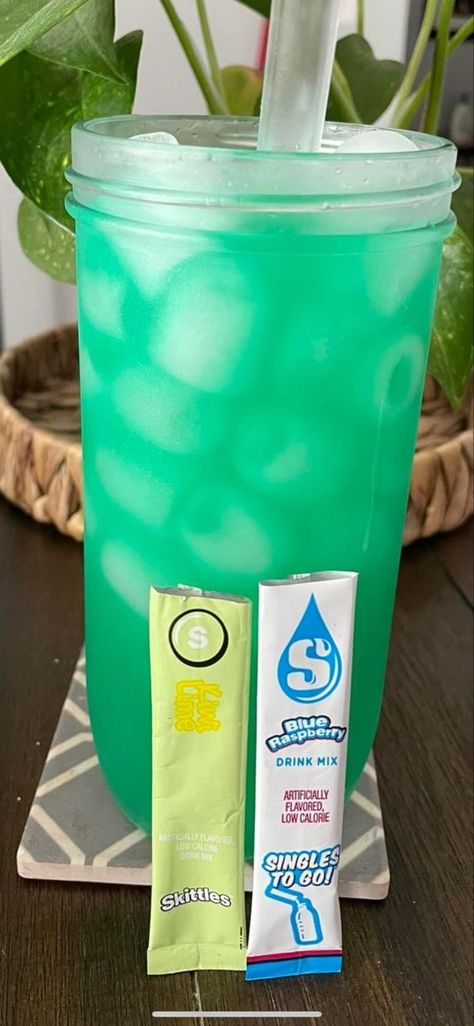 Tasty Water Recipes, Water Packet Storage Ideas, Water Flavors Ideas, Powder Drink Mix Recipes, Loaded Water Recipes, Water Ideas Drinking, Water Mixes Healthy, Watertok Recipes No Syrup, Water Flavor Ideas Packets Recipes